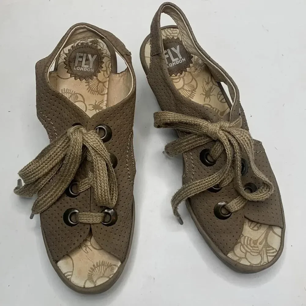 Fly London Yiva Perforated Taupe Lace Up Wedge Sandals S-055 Sz 40 EU / 9-9.5 US